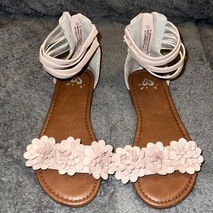 Justice sandals size 1